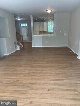 Building Photo - 1528 Long Dr Ct