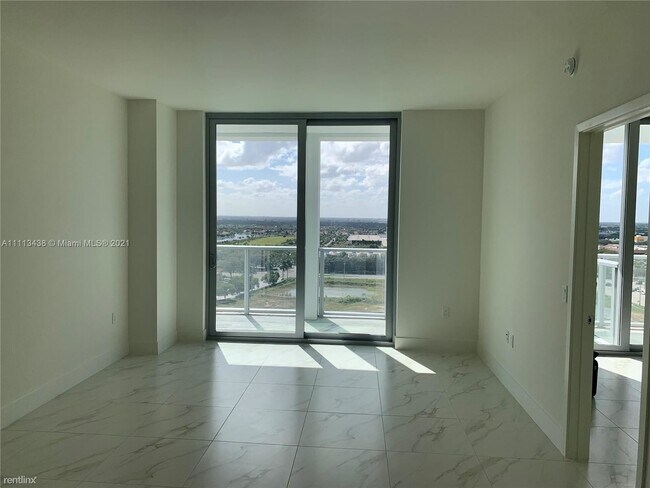 Building Photo - 2000 Metropica Way