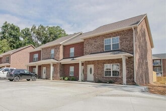 Building Photo - 550 Peachers Mill Rd
