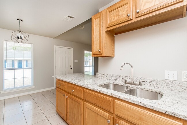 Foto del edificio - 48289 Alack Ln