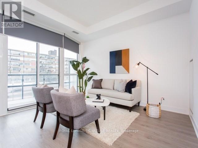 Photo du bâtiment - 99 The Donway W