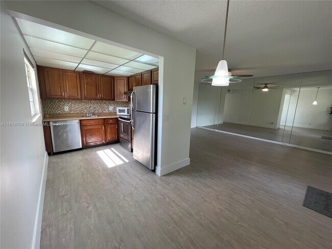 Foto del edificio - 150 SW 134th Way