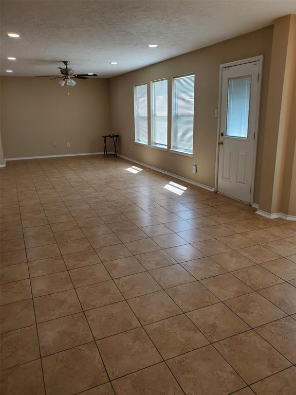Foto del edificio - 16315 Lynn Crest Ct