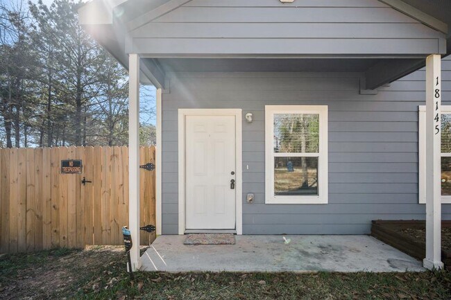 Foto del edificio - 18145 Firepine Ln