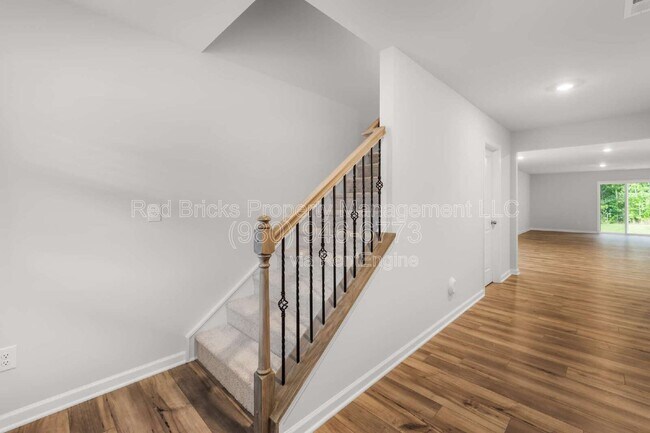 Building Photo - 10154 Chatham Run Ln