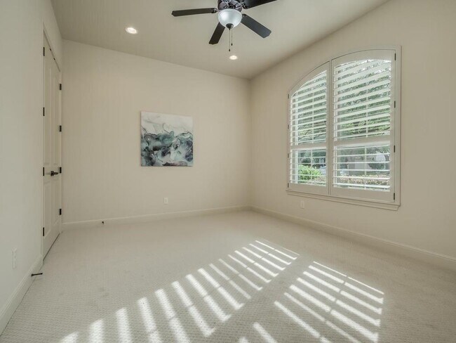 Foto del edificio - 12912 Schleicher Trail