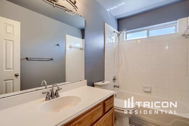 Foto del edificio - 1647 Churchill Ln