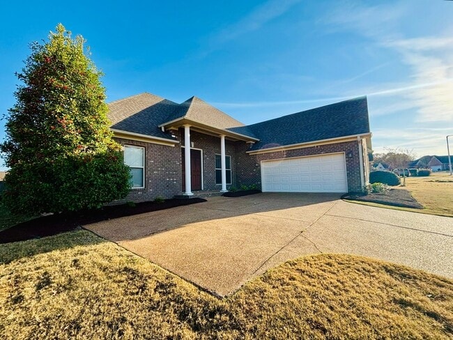 Building Photo - Walnut Trace Subdivision