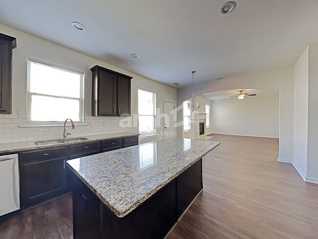 Foto del edificio - 3168 Altamont Ct S W