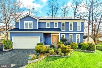 Building Photo - 15242 Sovereign Pl