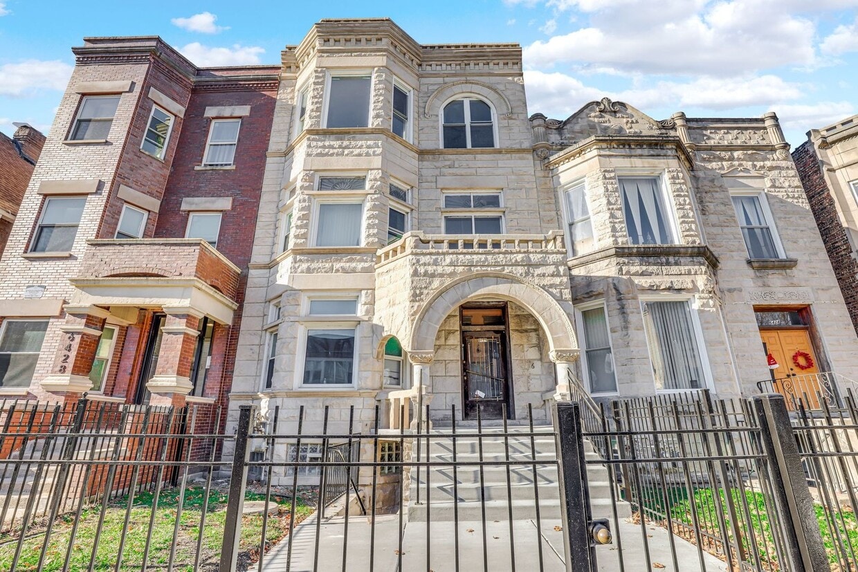 6426 S Ingleside Ave, Chicago, IL 60637 House Rental in Chicago, IL