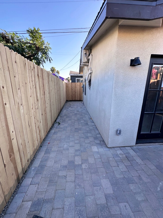 Foto del edificio - 1754 W 37th Dr