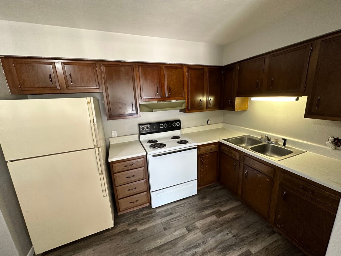Foto principal - 528 River Forest Rd.