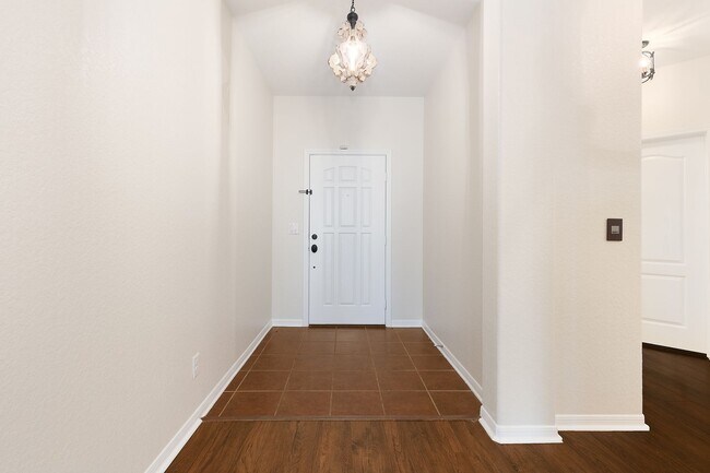 Building Photo - Helotes~Beautiful Laurel Canyon Subdivisio...