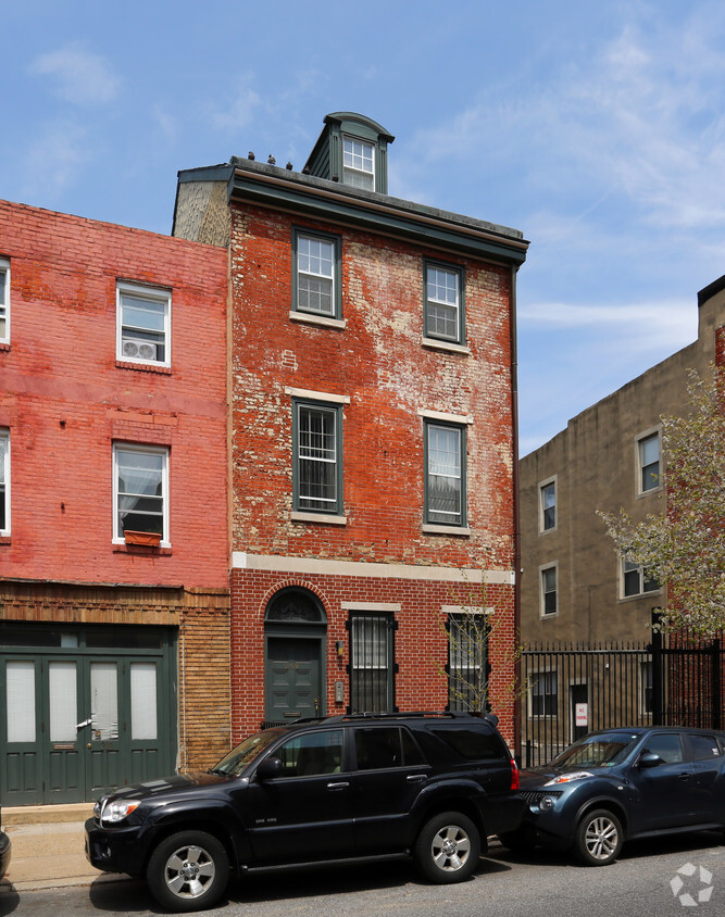 Building Photo - 207-209 Vine St