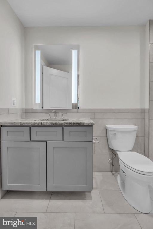 Building Photo - 1801 Market St