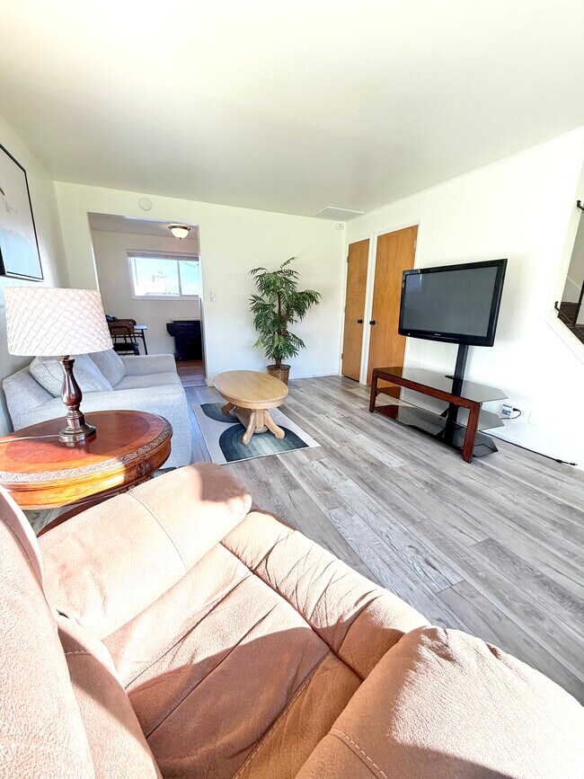 Foto del edificio - 1120 S Curry St