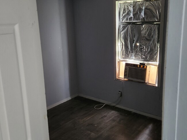 Foto del edificio - 507 Stockdale Ave