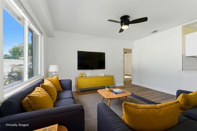 Foto del edificio - 7005 N Duncan Ave