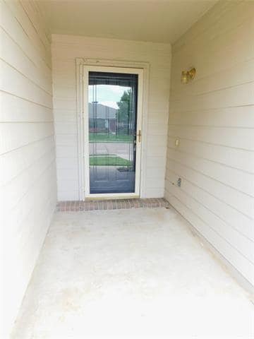 Building Photo - 1404 Wenatchee Dr
