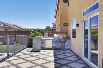 Building Photo - 9610 Twin Rivers Ct