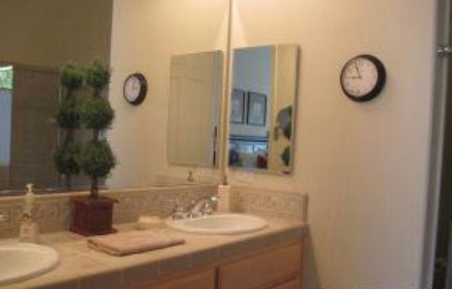 Building Photo - Gorgeous Home in the Golf Club of Copper V...