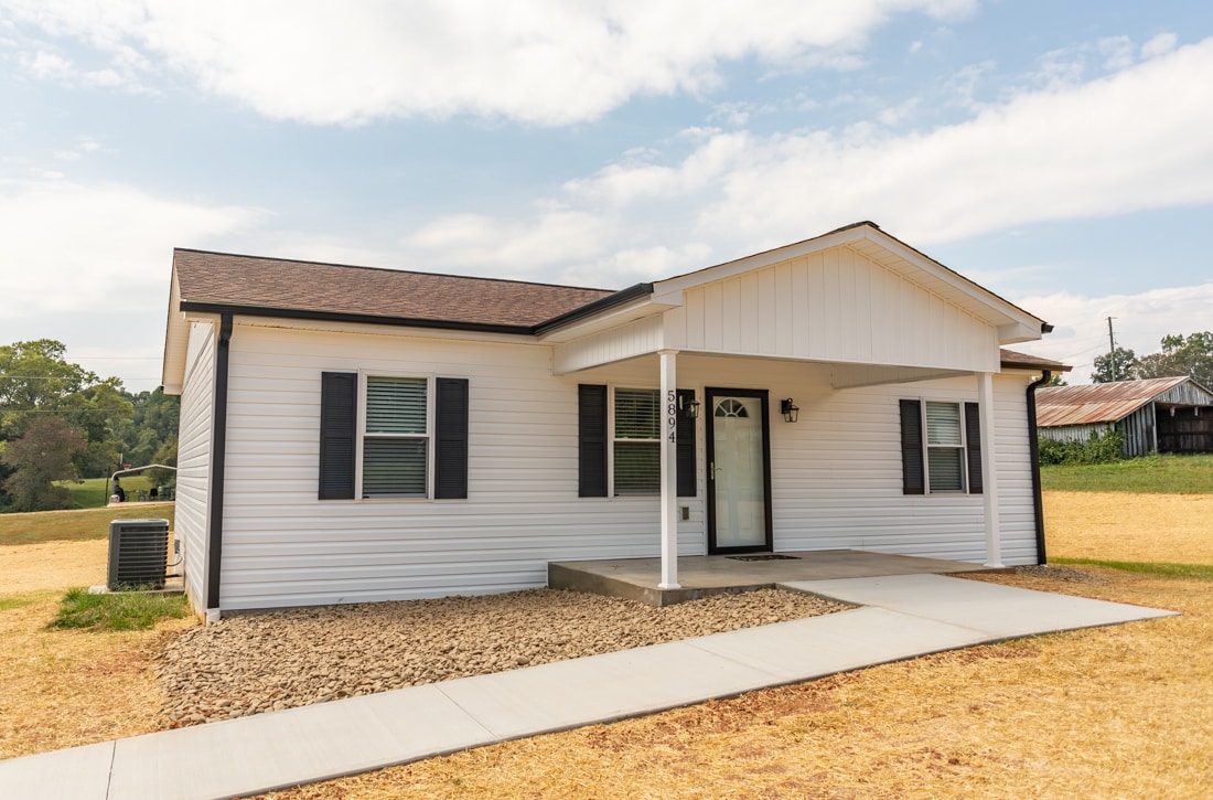 Foto principal - 5894 Fisher Davis Rd