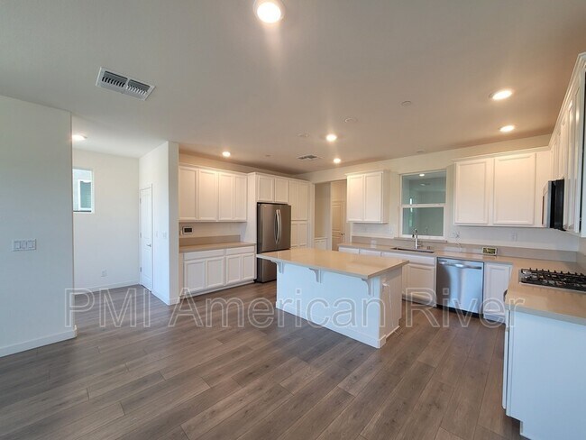 Foto del edificio - 2933 Grassy Bank Ave