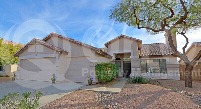 Primary Photo - 4345 E Meadow Dr