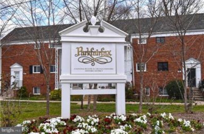 Building Photo - 3701 Gunston Rd