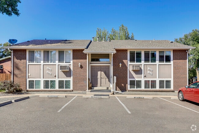 Building Photo - 1647 Jay St