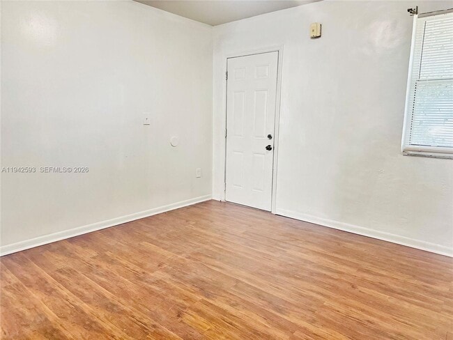 Building Photo - 1801 NW 2nd Ct