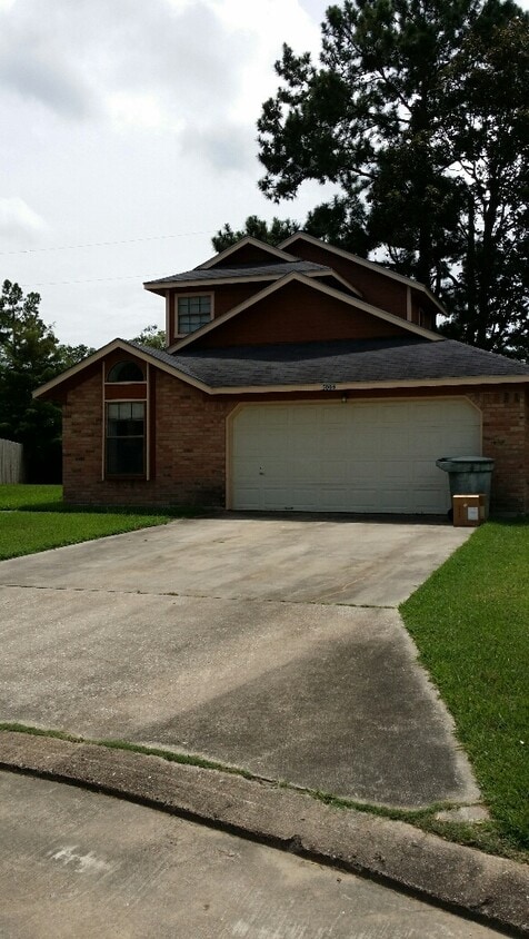 Primary Photo - 5005 McAnelly Dr