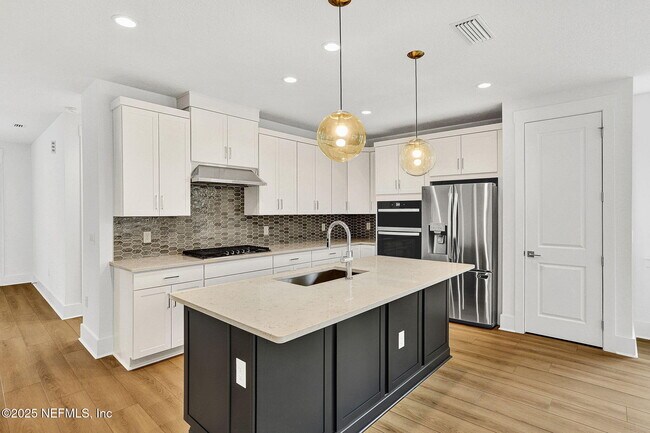 Foto del edificio - 311 Bay Lk Dr