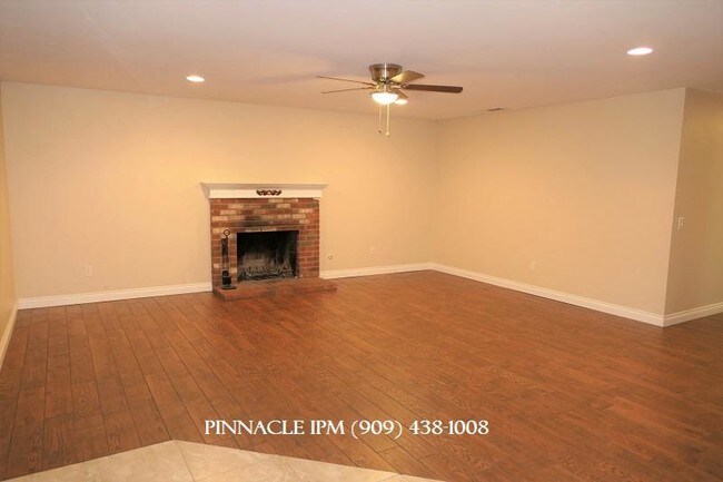 Building Photo - 9814 Armley Ave