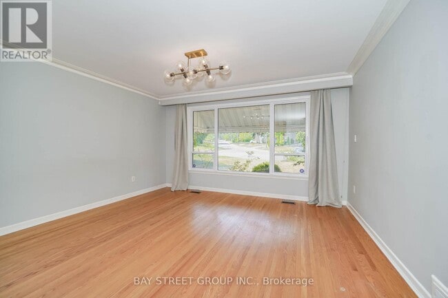 Building Photo - 683 Conacher Dr