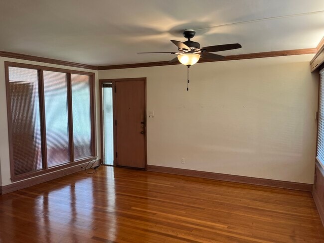 Living Room - 30 Thrasher St