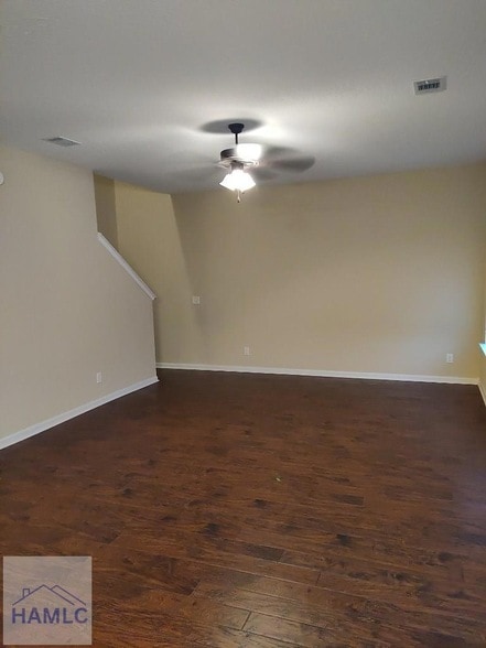 Foto del edificio - 1598 Longleaf Ct