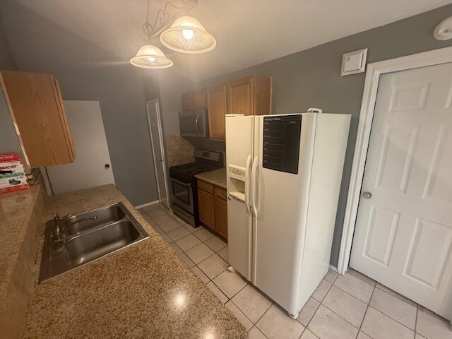 Foto del edificio - 3106 Trembling Creek Cir