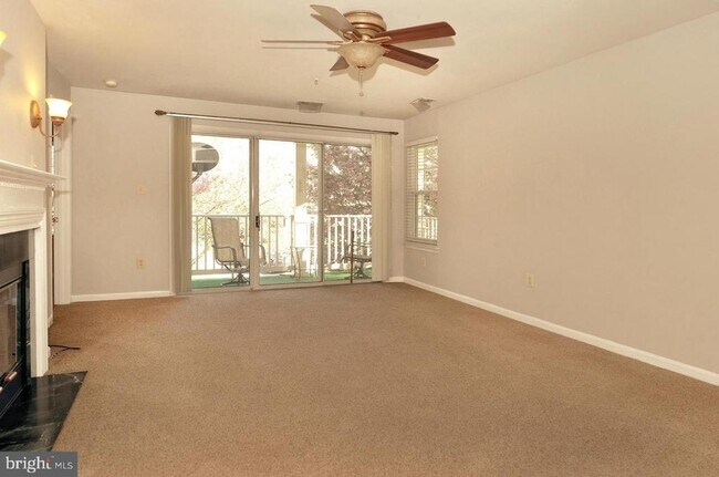 Building Photo - 13103 Millhaven Pl