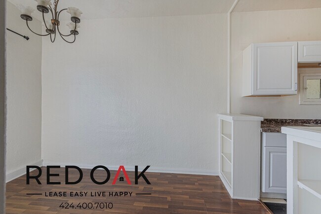 Foto del edificio - ~1 Month FREE~ Gorgeous Studio with Hardwo...