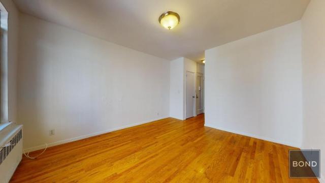 Building Photo - 1 bedroom in Manhattan NY 10028