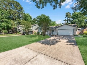 Building Photo - 3010 Glen Spring Dr