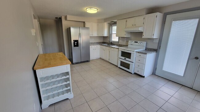 Building Photo - 49 4th St