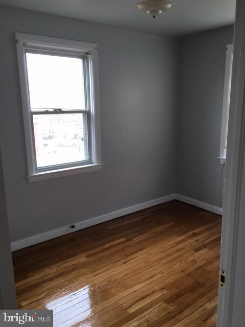 Building Photo - 4530 Mountview Rd