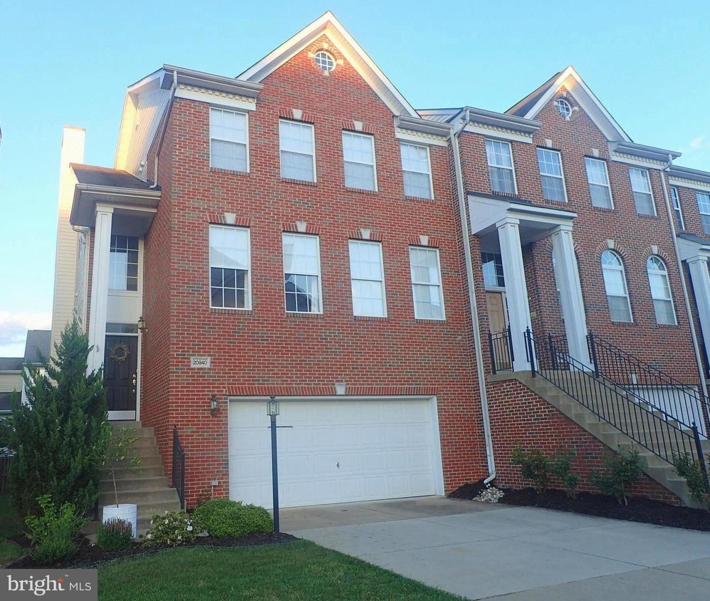 Primary Photo - 20940 Duryea Terrace