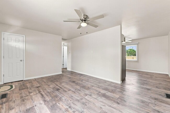Building Photo - 7123 Strawberry Dr