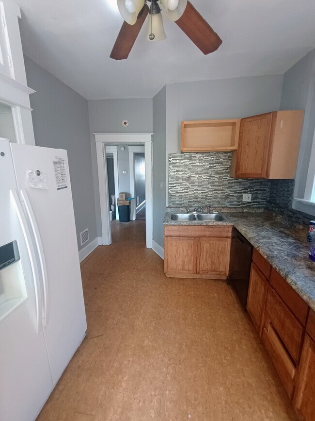 Foto del edificio - 1312 Temple Pl