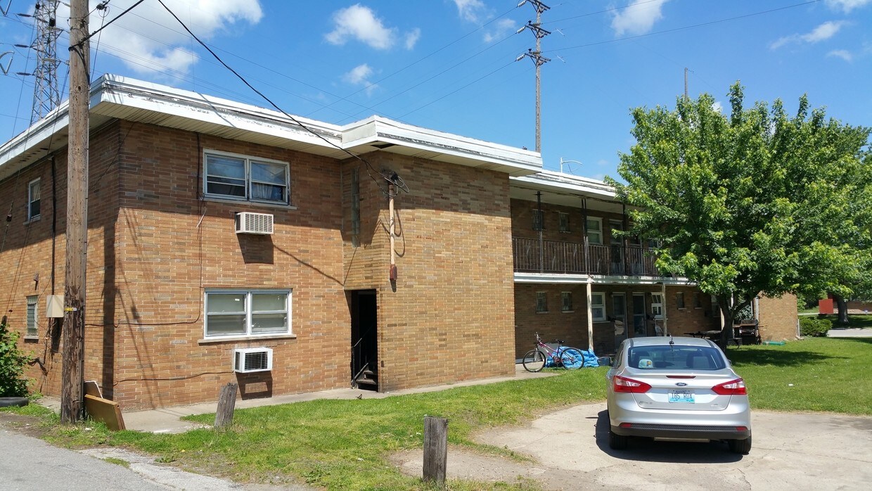 Foto principal - 1415 W 151st St