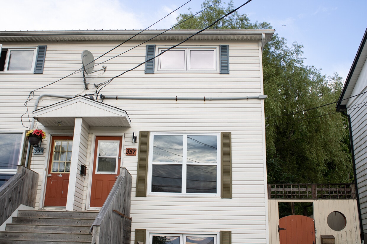 Primary Photo - 357 Prince Albert Rd